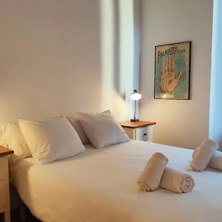 Bright 2br In Pl. Catalunya - Rambla D דירה *