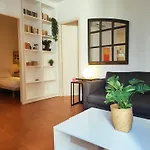 Bright 2br In Pl. Catalunya - Rambla D Daire Barselona
